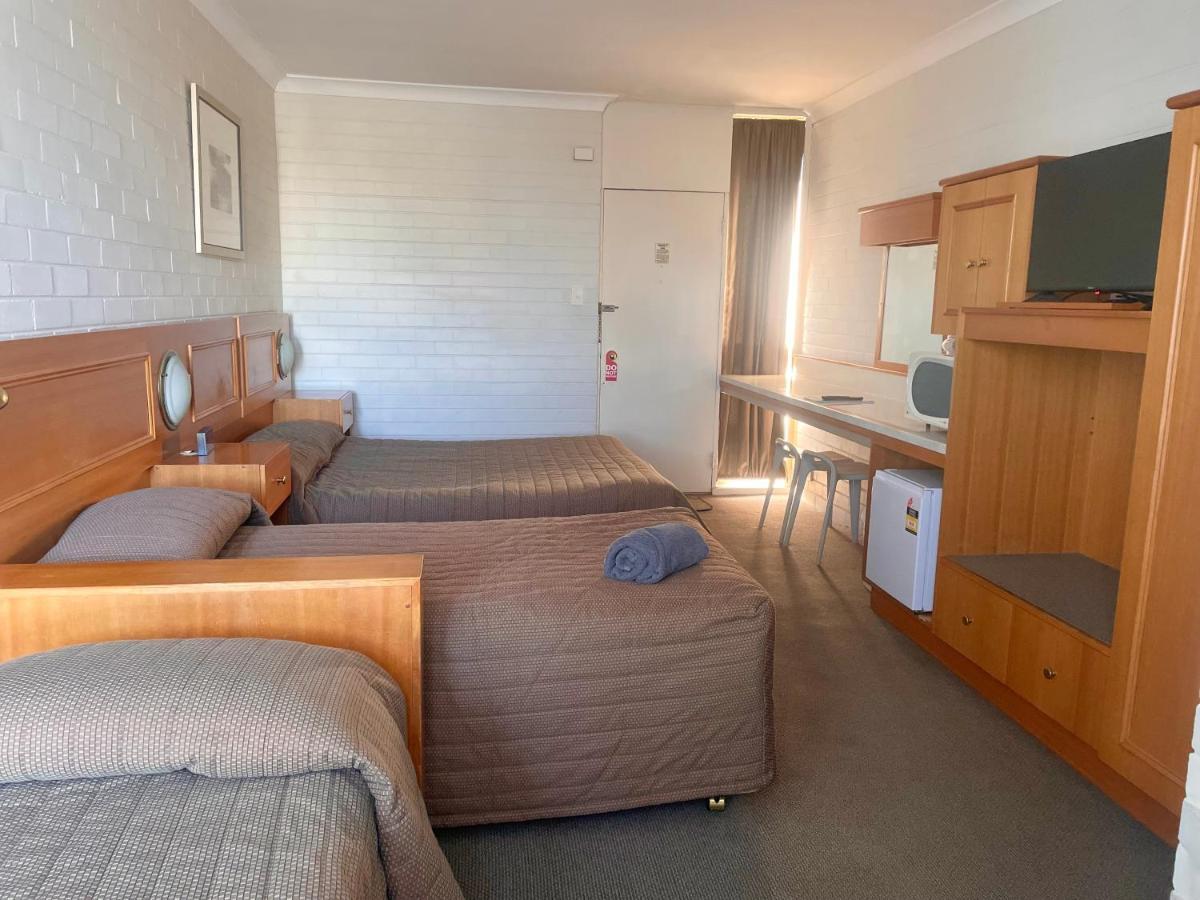 Goulburn Motor Inn Экстерьер фото